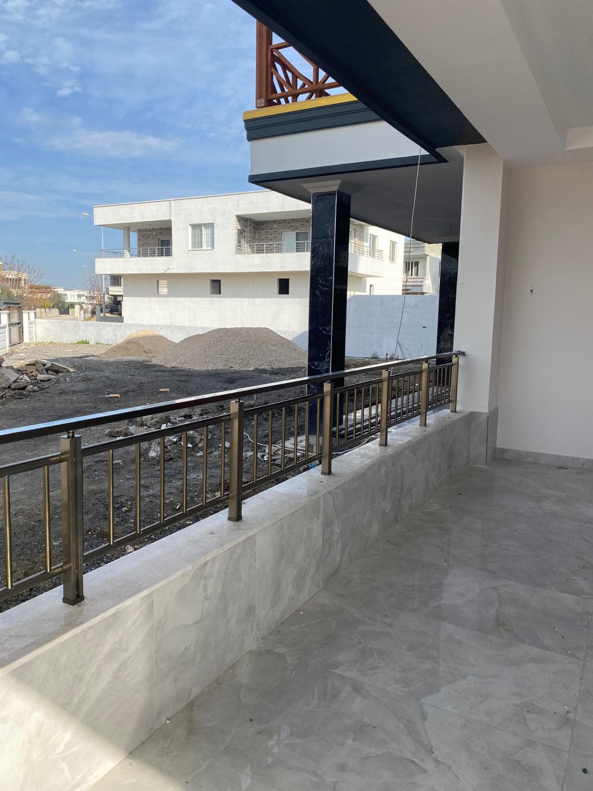 Fransız Balkon - Süha Krom Adana